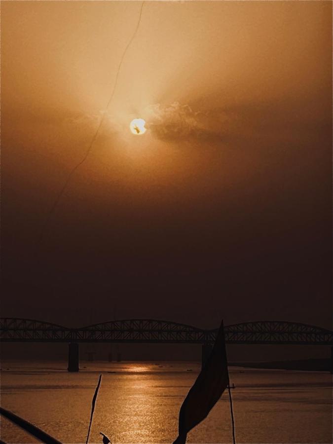 Tandon On The Ganga Ghat Varanasi